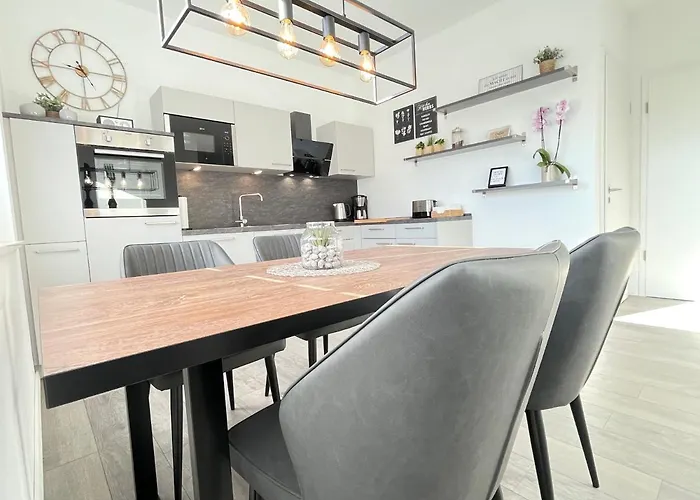 Lee-moderne Neubauwohnung In Strandnaehe - Wallbox 公寓